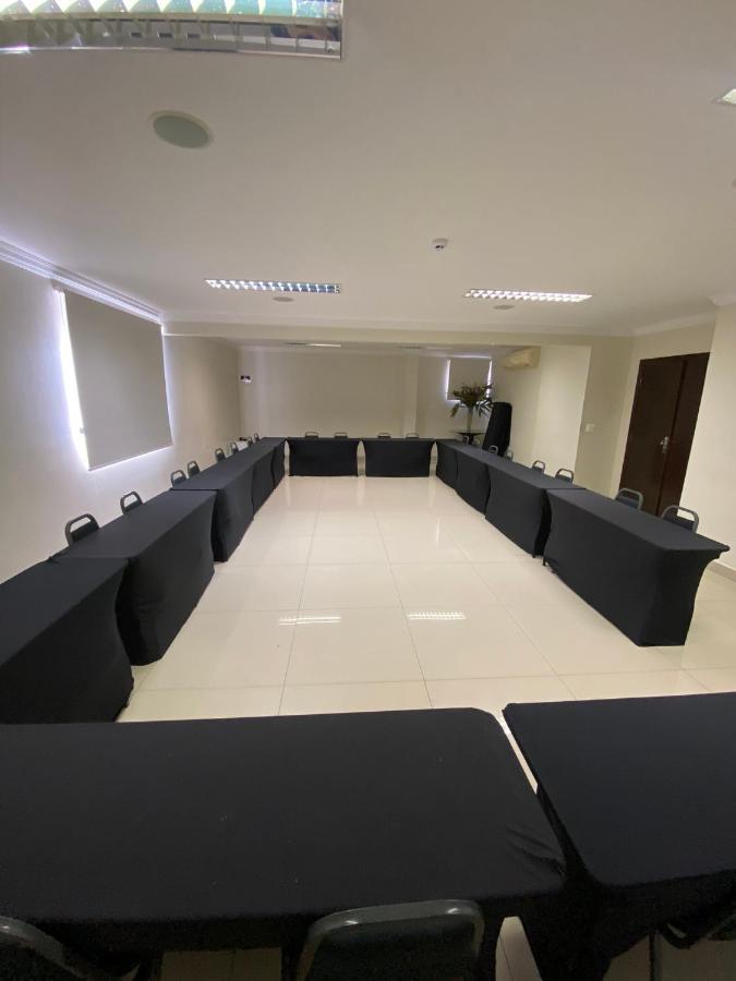 Hotel Arua Hotel, Restaurante E Convencoes